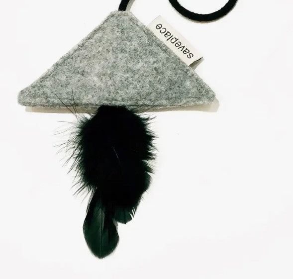 Alltid gøy med fjær katt - Dyrekompaniet